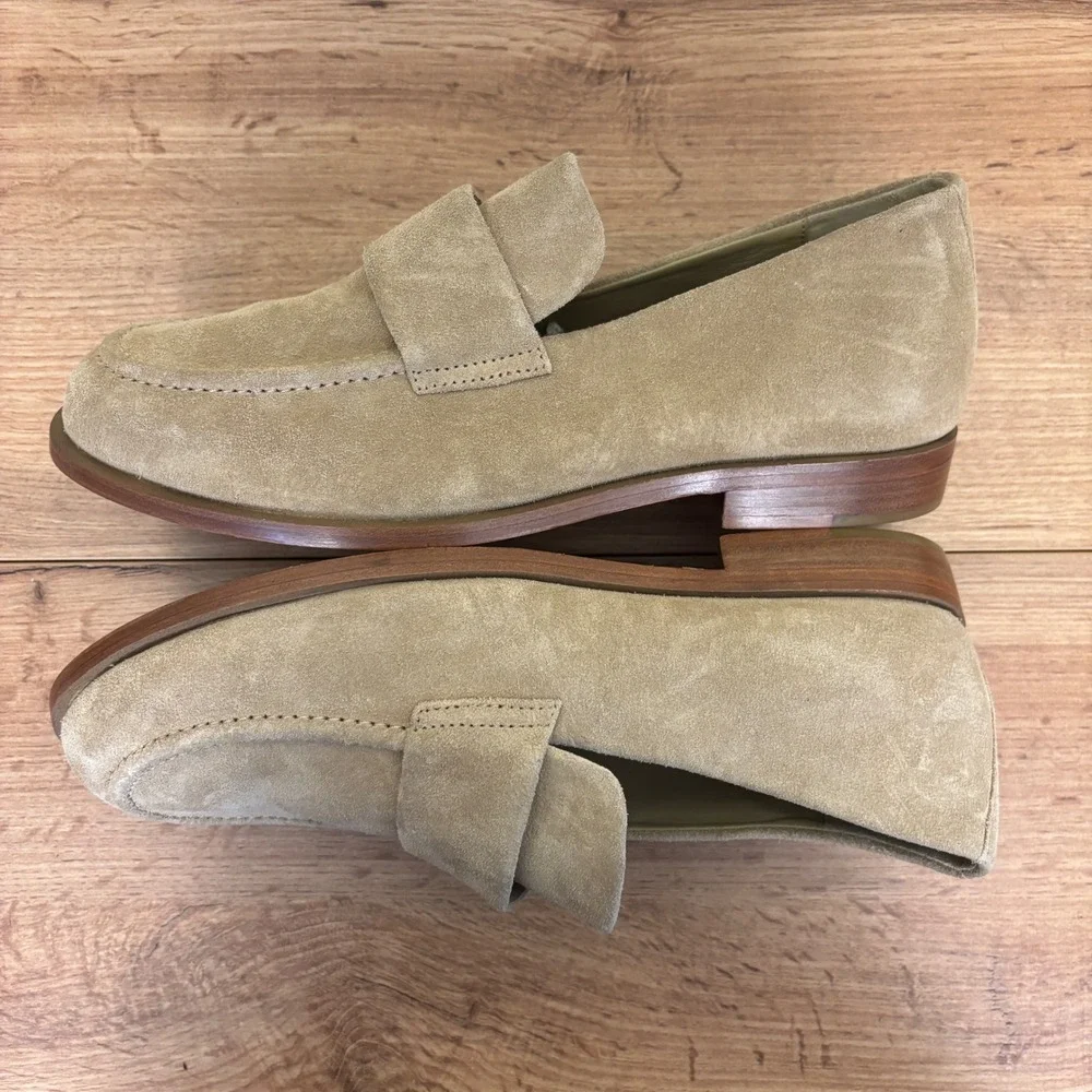 VINCE Montebello Suede Loafer Sand Trail Tan Brown Men Size 7 Slip On Apron Toe